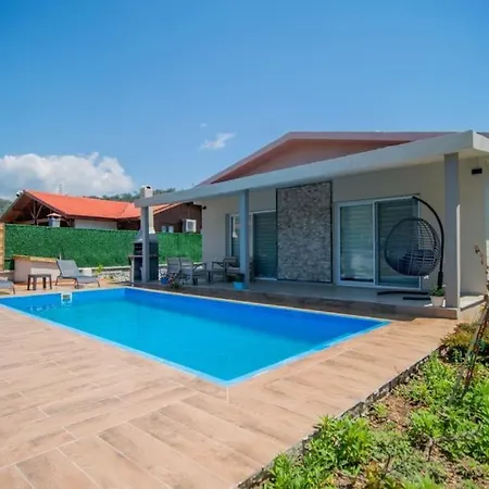 Peri / Villa *